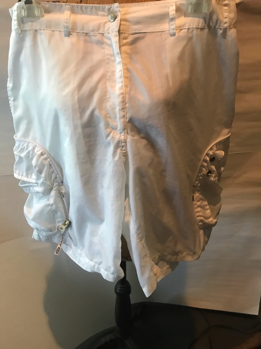 DKNY active, White nylon Cargo Shorts size 12 see thru.
